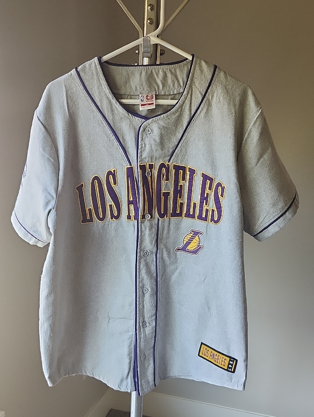 Los Angeles Lakers Mens Light Gray Baseball Jersey - Official Team Style